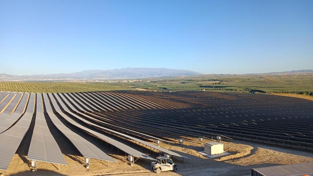 El parque fotovoltaico de Pinos Puente (Granada)