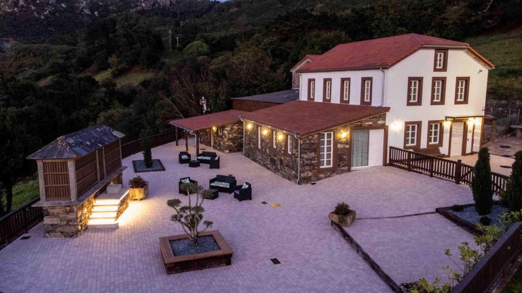 La señal definitiva para ir de vivo: primera casa rural en San Andrés de Teixido (A Coruña)