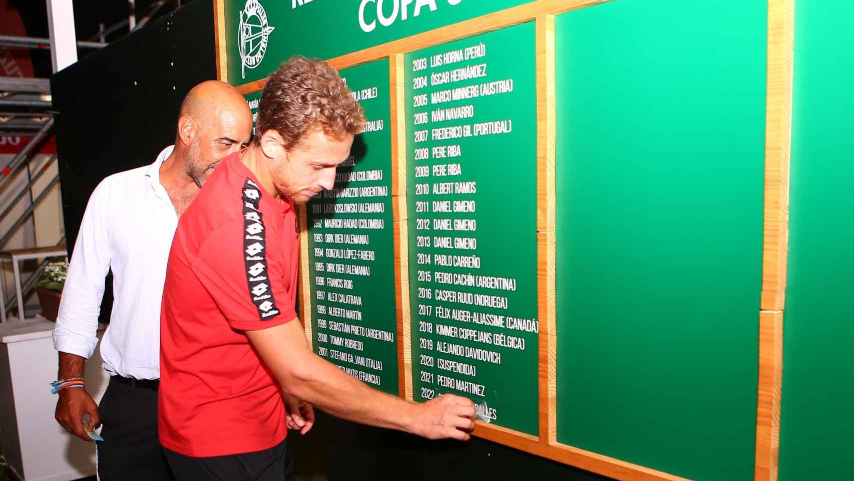 Roberto Carballés inscribe su nombre como ganador de la Copa Sevilla