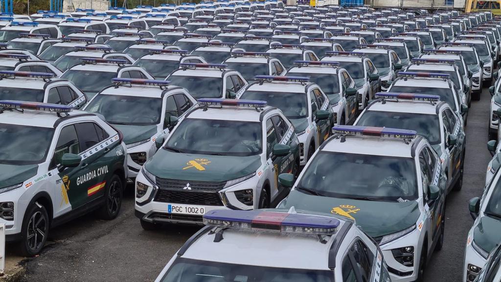 Entre de coches Mitsubishi Eclipse Cross a la Guardia Civil.