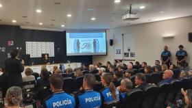 Foto del acto del Ayuntamiento de Valladolid por el 50 aniversario de las primeras mujeres de la Policía Local.