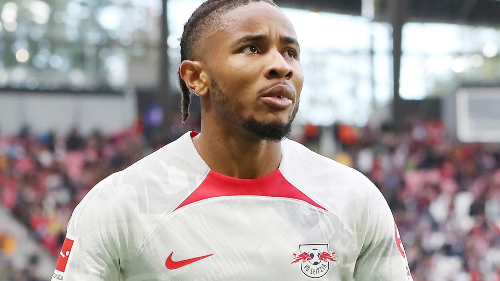 Christopher Nkunku, en un partido del RB Leipzig de la temporada 2022/2023