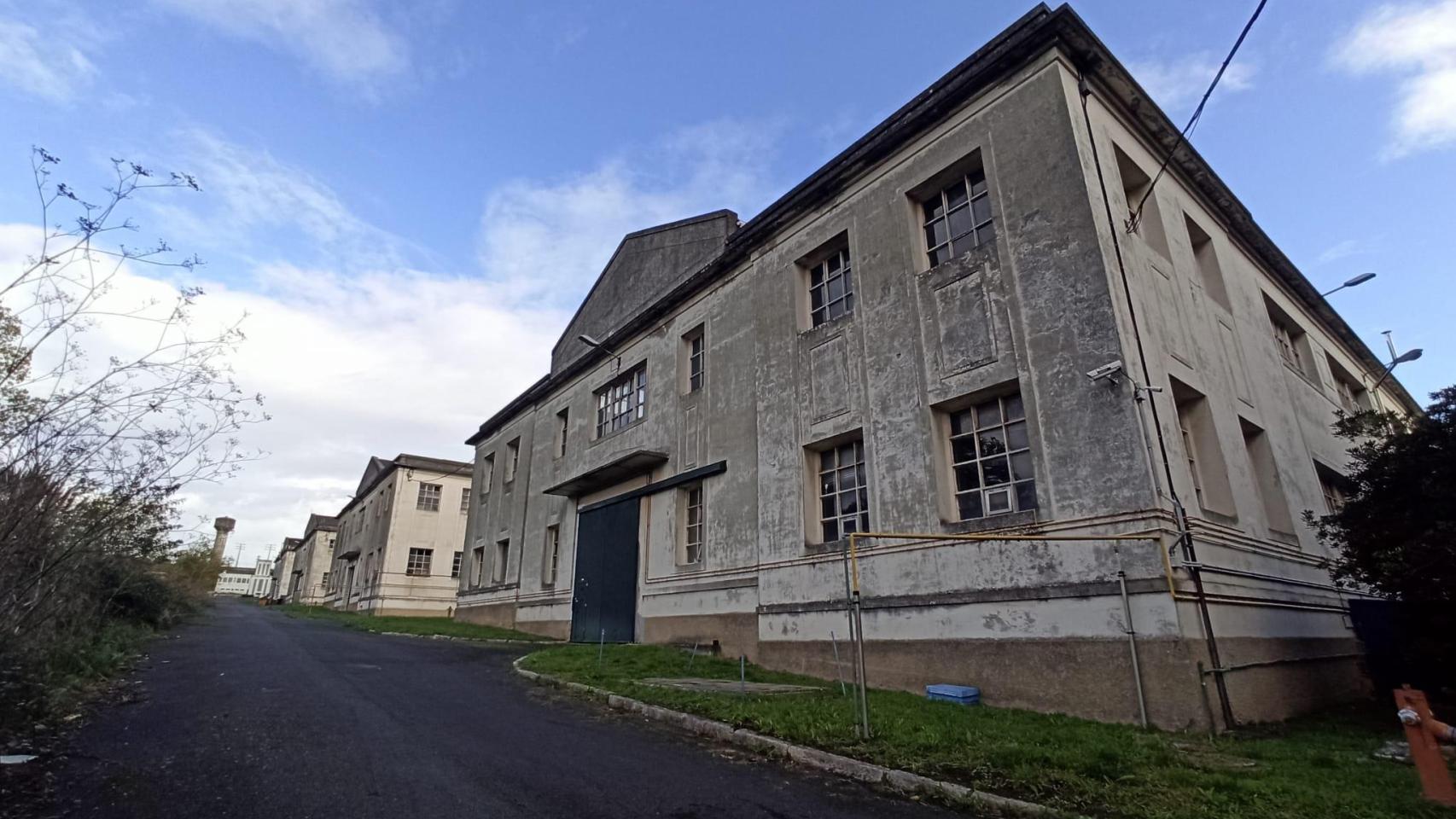 La antigua Fábrica de Armas de A Coruña (López).