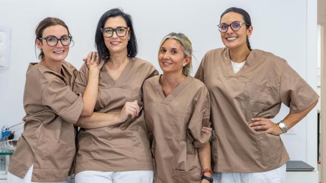 Cristina, Teresa, Laura e Isabel: equipo al frente de la Clínica Gómez y Bandín.