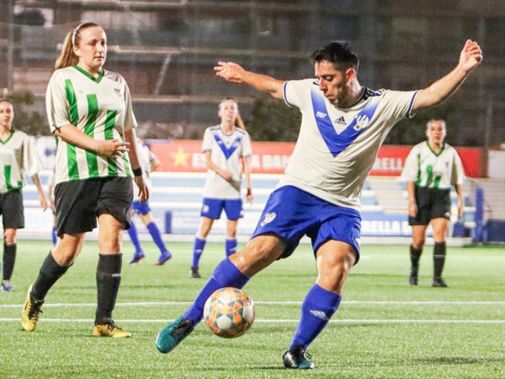 Álex, jugador del Esportiu Europa femenino tras ganar 23-0 al Pujadas:
