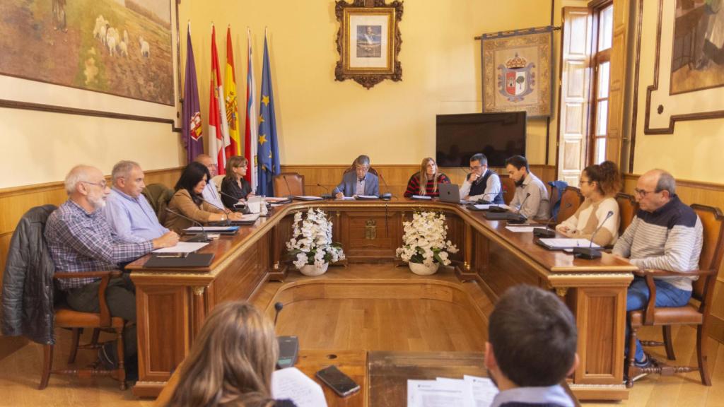 Imagen del pleno ordinario del Ayuntamiento de Medina de Pomar.