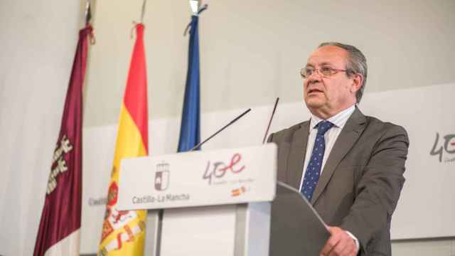 Juan Alfonso Ruiz Molina, consejero de Hacienda y Administraciones Públicas de Castilla-La Mancha, este martes en rueda de prensa