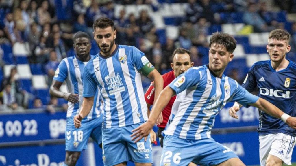 El centro del campo del Málaga CF en Oviedo