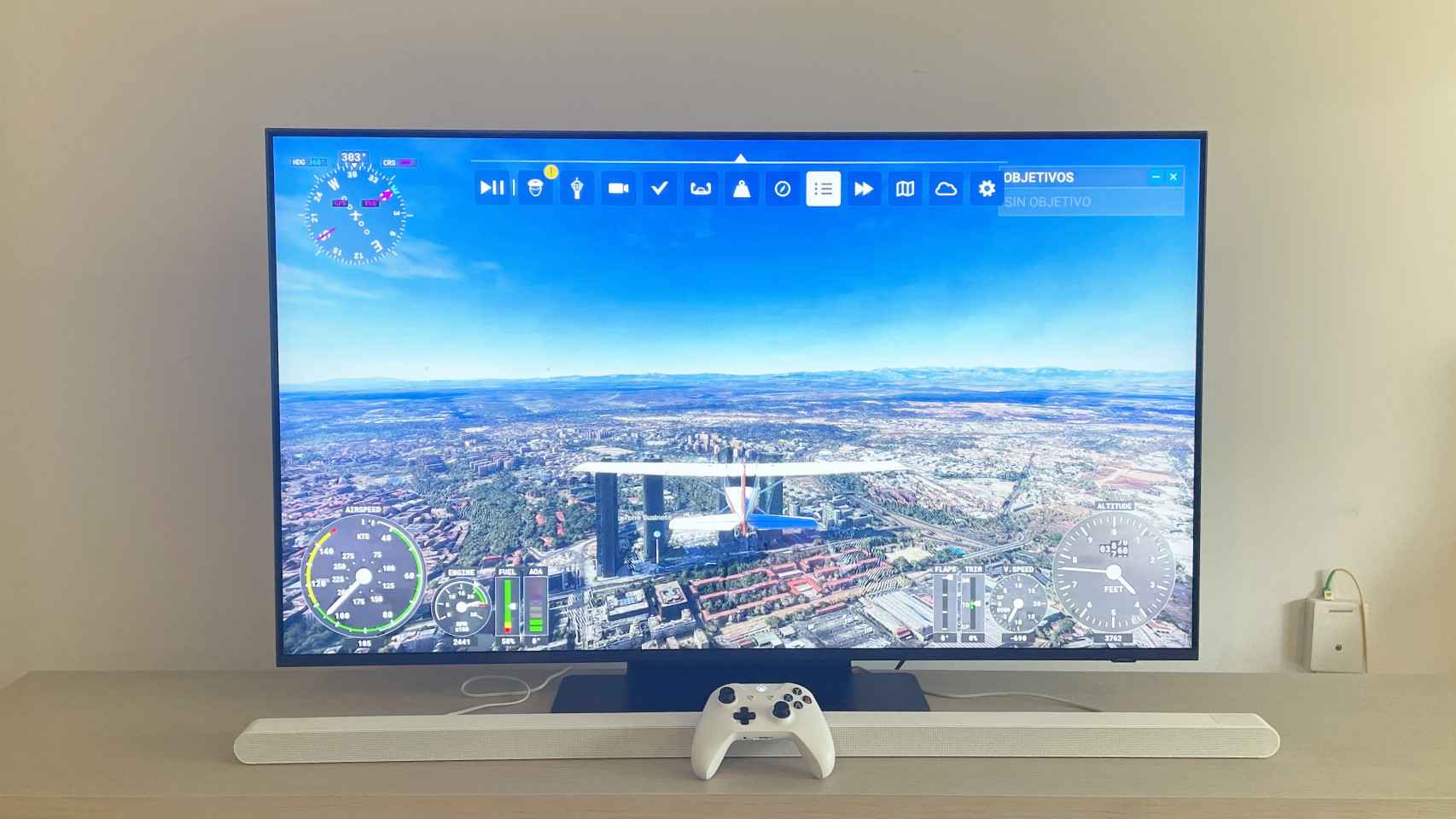 El juego Microsoft Flight Simulator ejecutándose en la nube en el televisor.