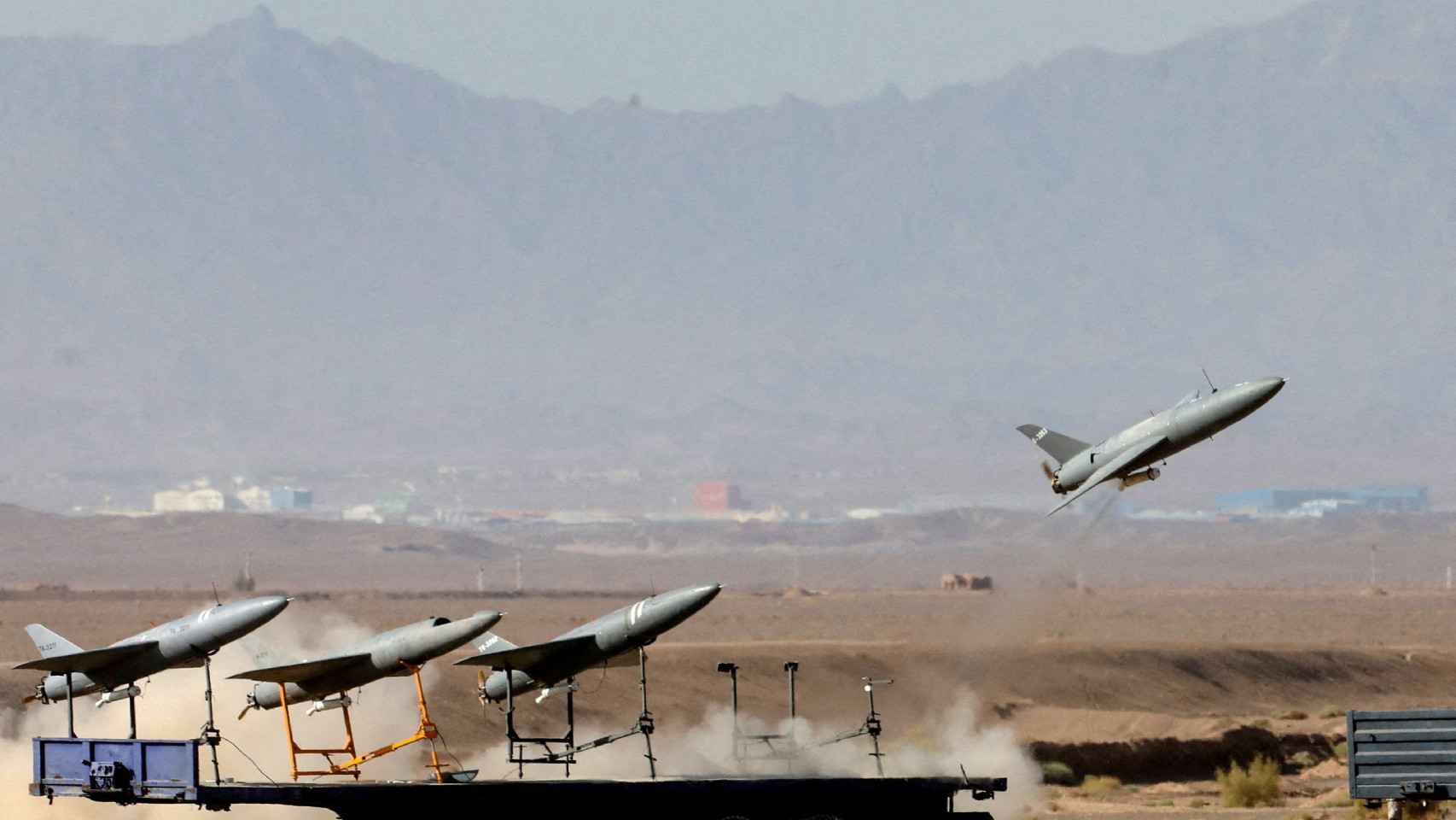 Drones Arash-2 en unas maniobras del ejército iraní
