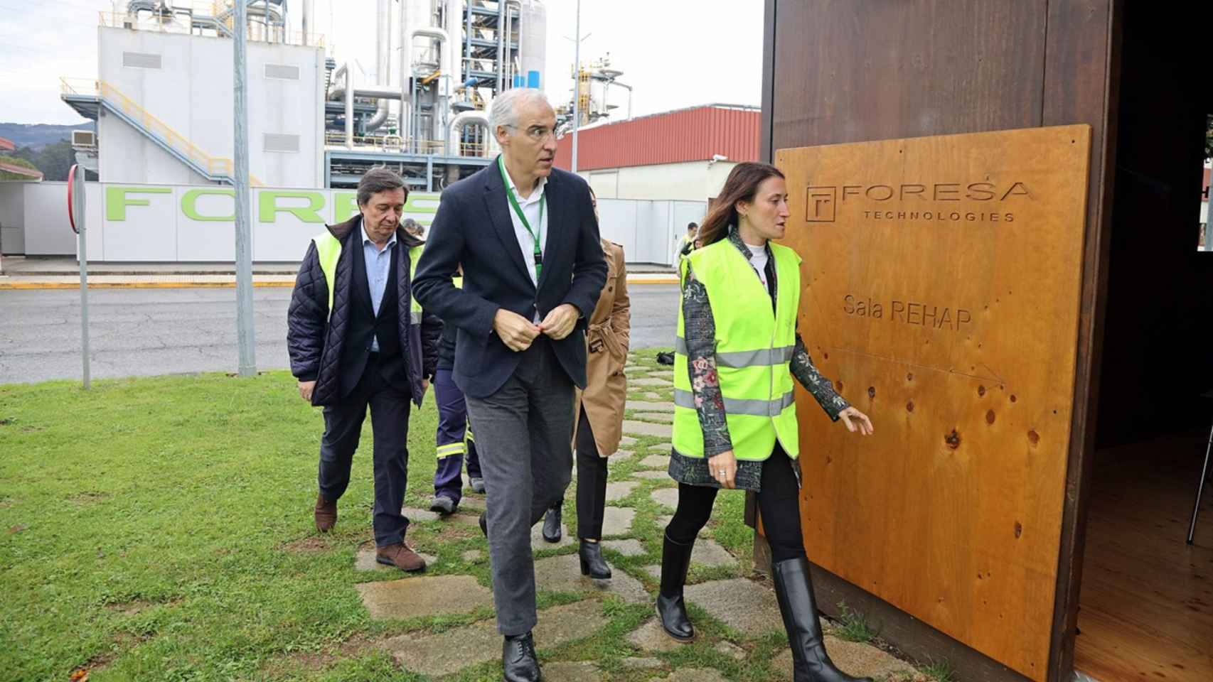 Visita de Francisco Conde a las instalaciones de Foresa.