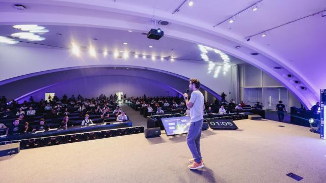 Un momento de la valoración del jurado durante la presentación de los proyectos de las startups finalistas.