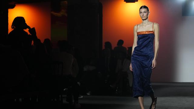 Rosa, transparencias y actitud: así ha sido la primera jornada de la 080 Barcelona Fashion.