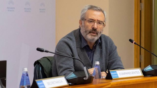 El subdirector xeral del Servizo de Gardacostas de Galicia, Lino Sexto, durante su comparecencia en el Parlamento.