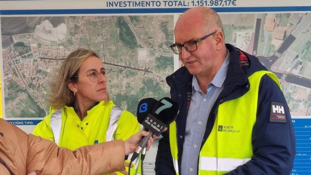 La conselleira de Infraestruturas, Ethel Vázquez, y el alcalde de Noia, Santiago Freire