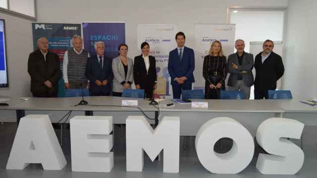 Inauguración de la nueva oficina ‘Acelera pyme rural’ de Mos (Pontevedra).