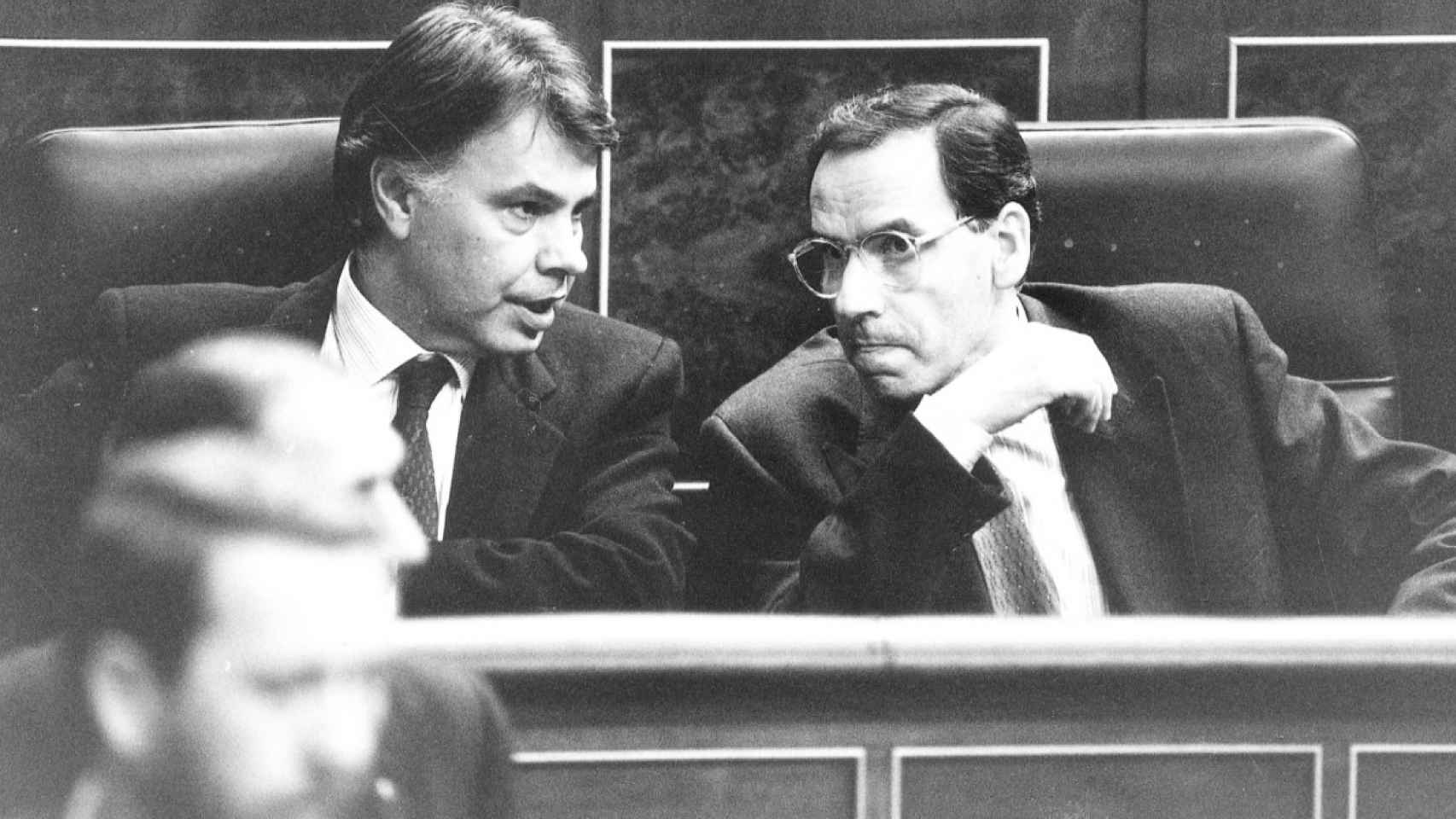 González y Guerra, en el Congreso en 1990, un año antes de que Alfonso dejara la vicepresidencia.