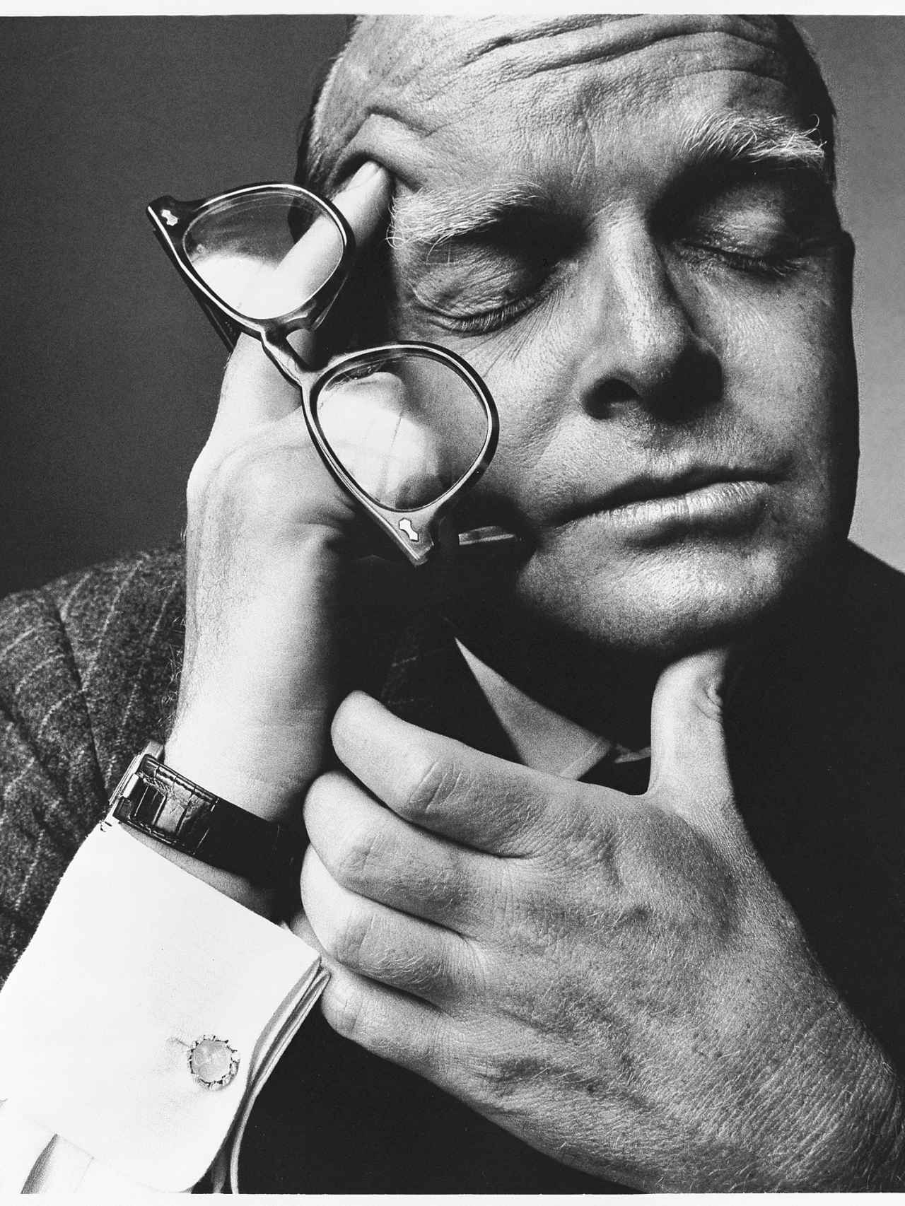 Truman Capote, con sus gafas de la firma Moscot.