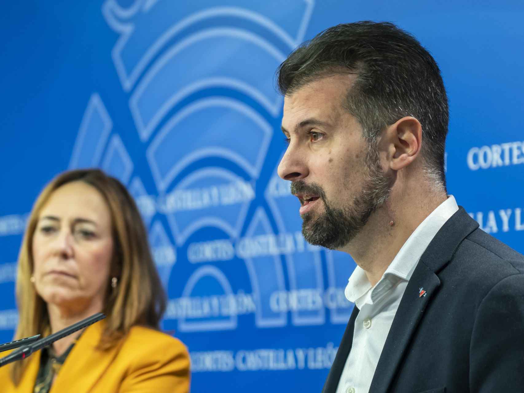 El secretario general del PSOE de Castilla y León, Luis Tudanca, durante la rueda de prensa de este viernes en las Cortes.