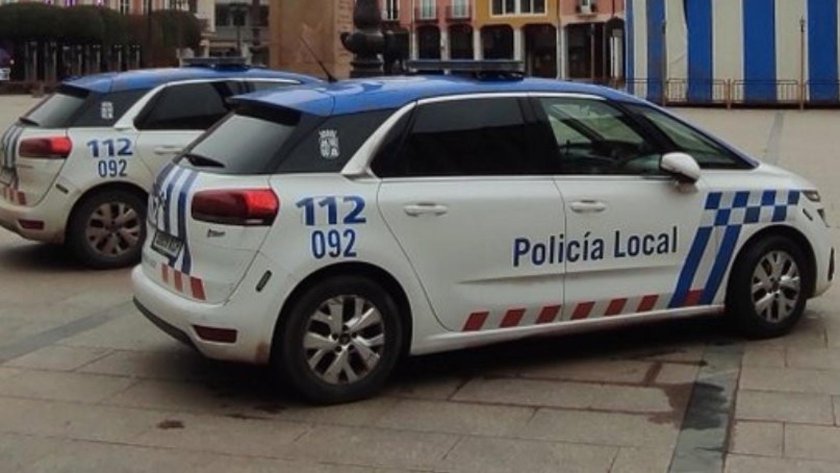 Dos coches de la Policía Local de Burgos
