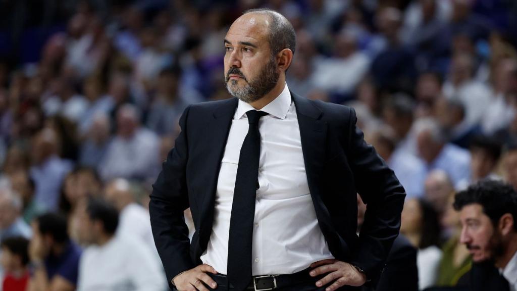 Chus Mateo, durante un partido de Euroliga con el Real Madrid frente a la Virtus de Bolonia