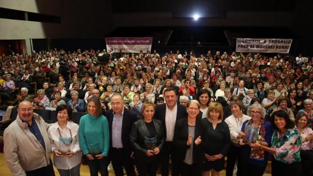 Más de 600 mujeres del rural gallego piden en Santiago más servicios públicos dignos