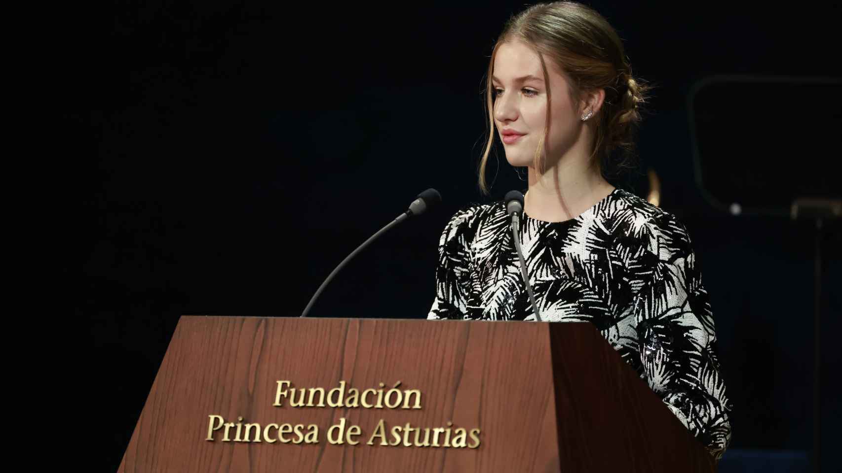 Leonor durante el discurso de los Premios Princesa de Asturias.