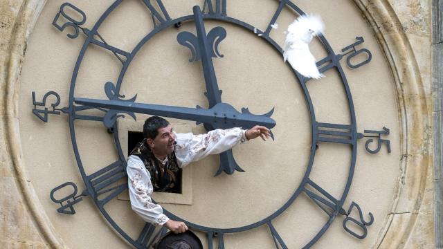 'El Mariquelo' subió a la torre de la catedral de Salamanca