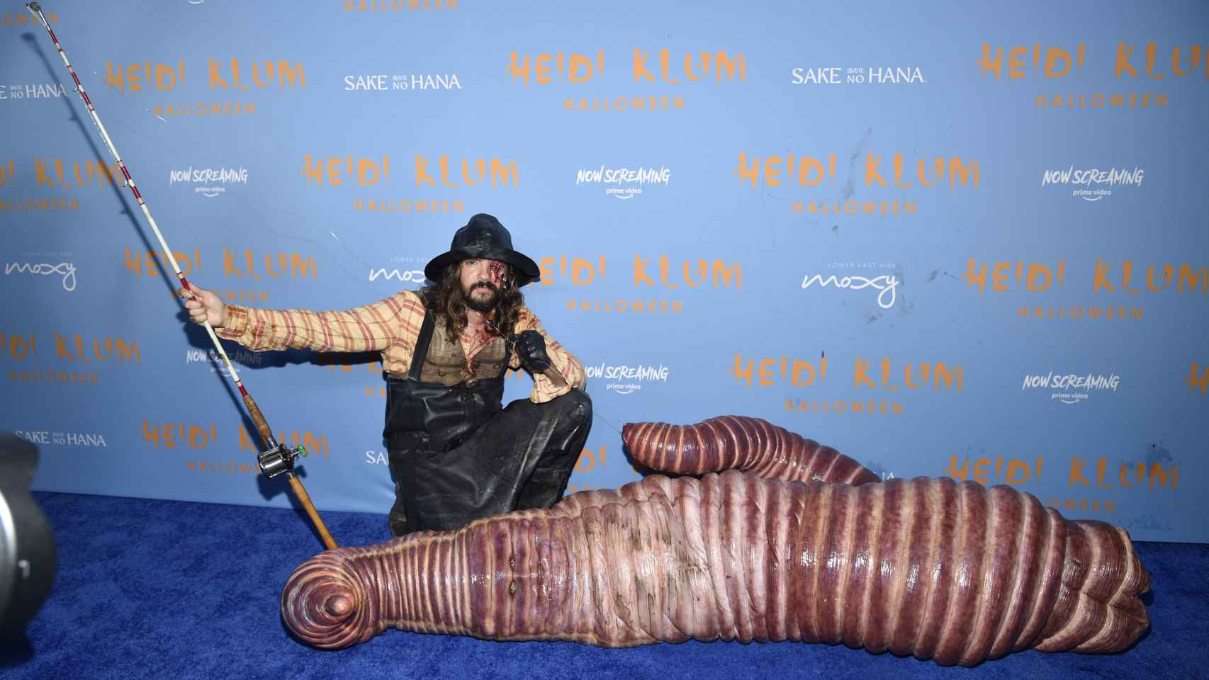 Heidi Klum, disfrazada de gusano gigante.