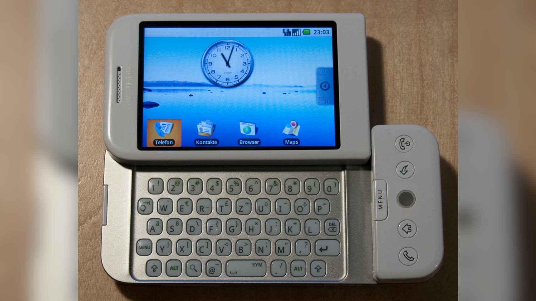 La versión final del HTC Dream era más 'seria' y apropiada para negocios