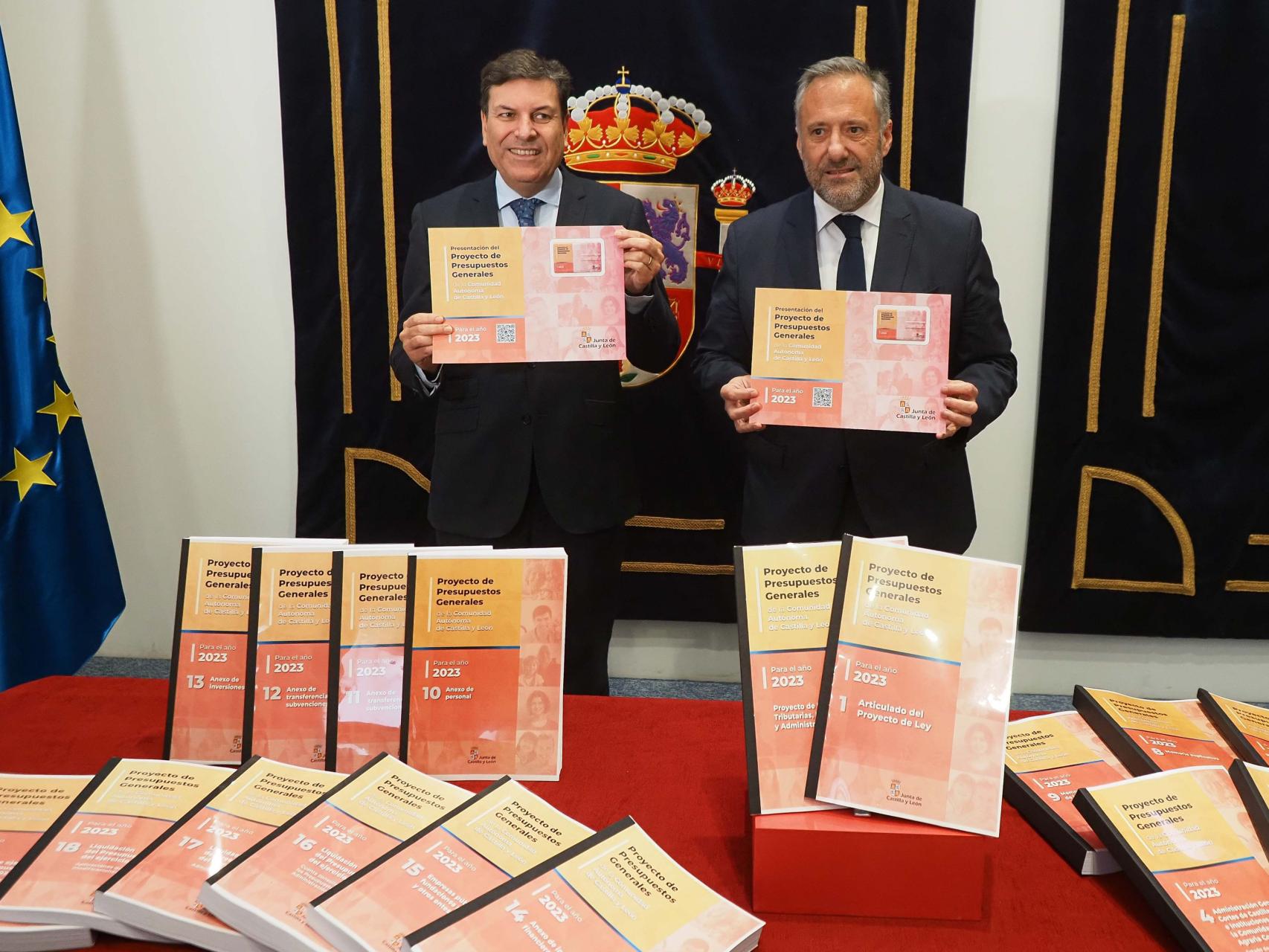 El presidente de las Cortes, Carlos Pollán, durante la presentación del proyecto de ley de presupuestos autonómicos, el pasado viernes.