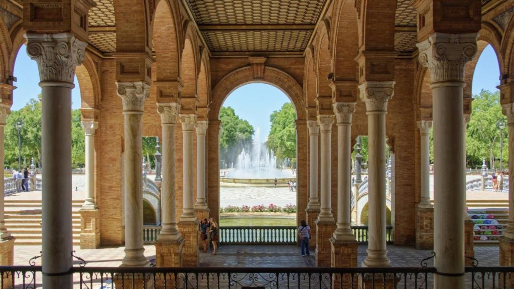 La plaza española con más encanto de todas