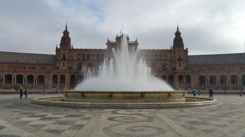 Fuente de la Plaza de España