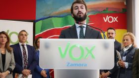 El vicepresidente de la Junta junto al resto de procuradores de VOX en las Cortes de Castilla y León, valora la Ley de Proyecto de Presupuestos de la Comunidad