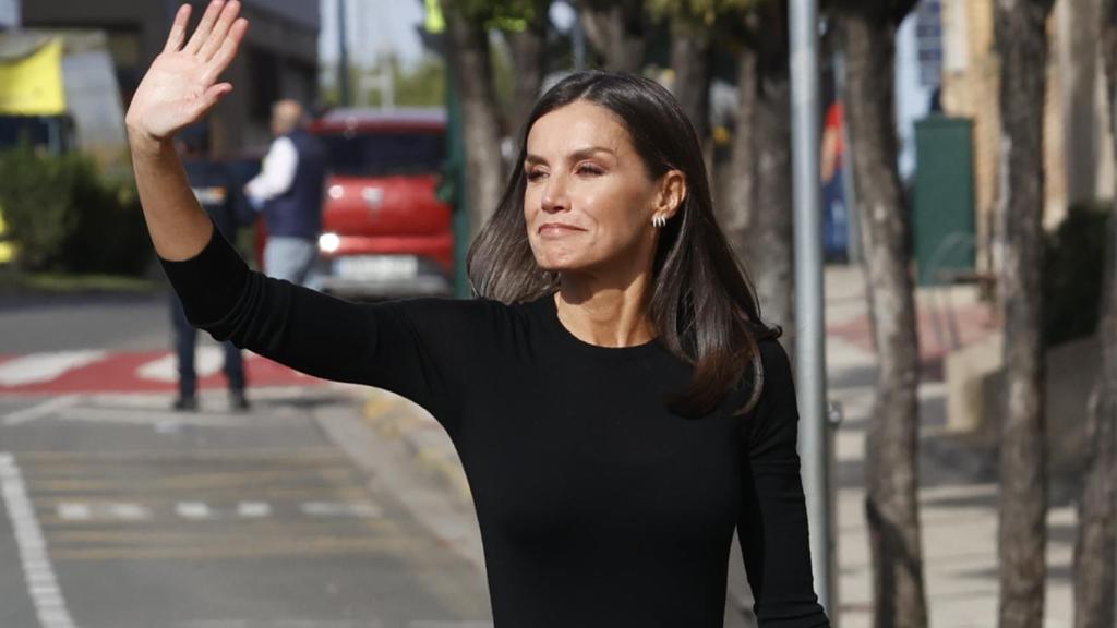 La reina Letizia llegando al acto de este miércoles, 2 de noviembre de 2022, en homenaje a Pilar Miró.