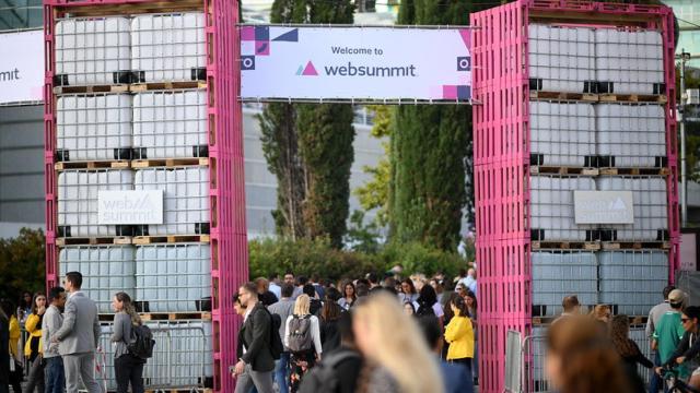 Entrada al Web Summit.