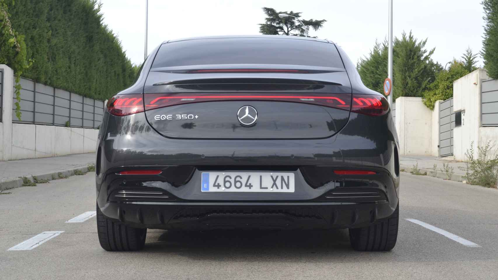 El Mercedes EQE tiene más de 600 kilómetros de autonomía.