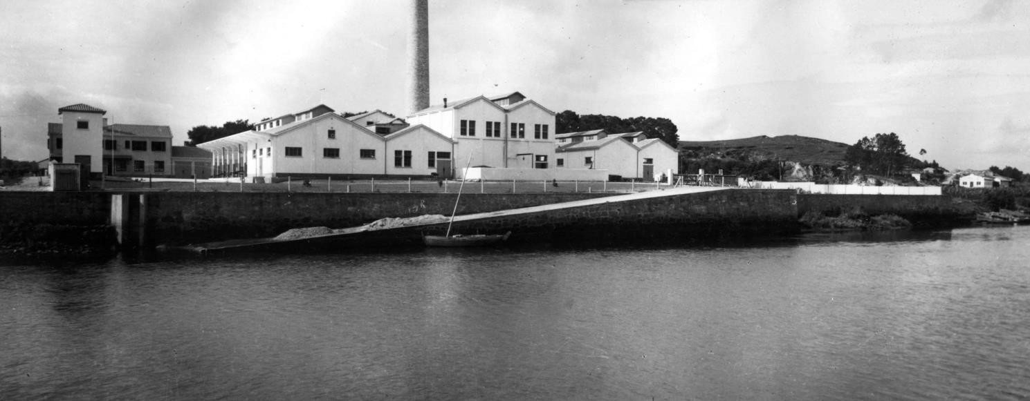 Imagen antigua de la factoría de Nestlé en Pontecesures (Pontevedra). Foto: Cedida