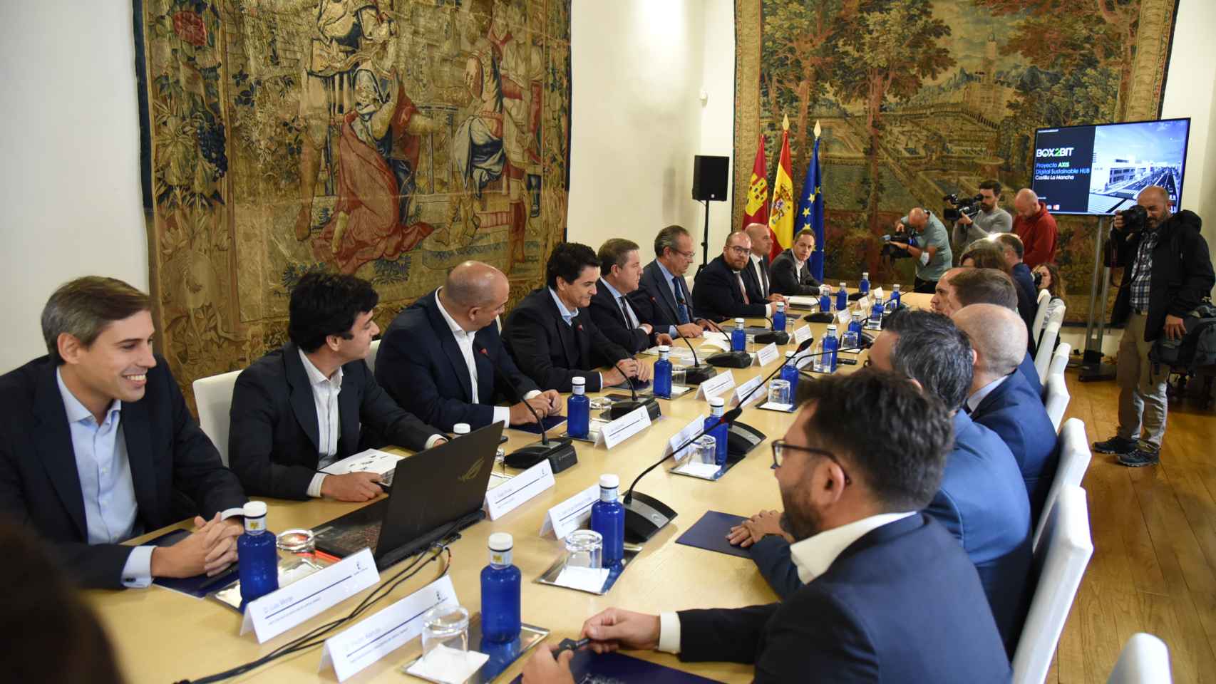Una imagen de la reunión celebrada en el Palacio de Fuensalida.