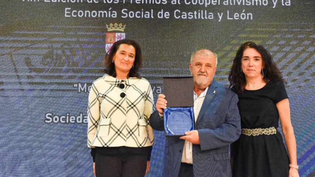 Premio a la mejor iniciativa cooperativa a «S. Coop. Bodega Tierra Aranda».