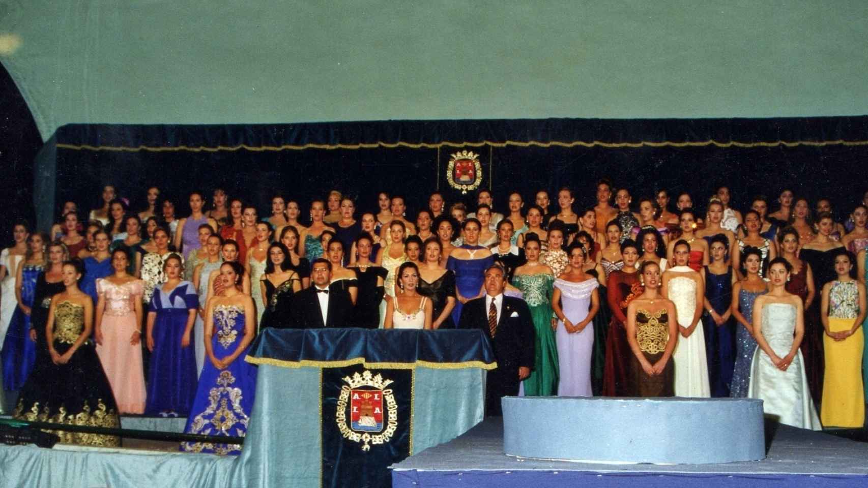 1997. Gala de Bellezas en el auditoio de la Explanada.