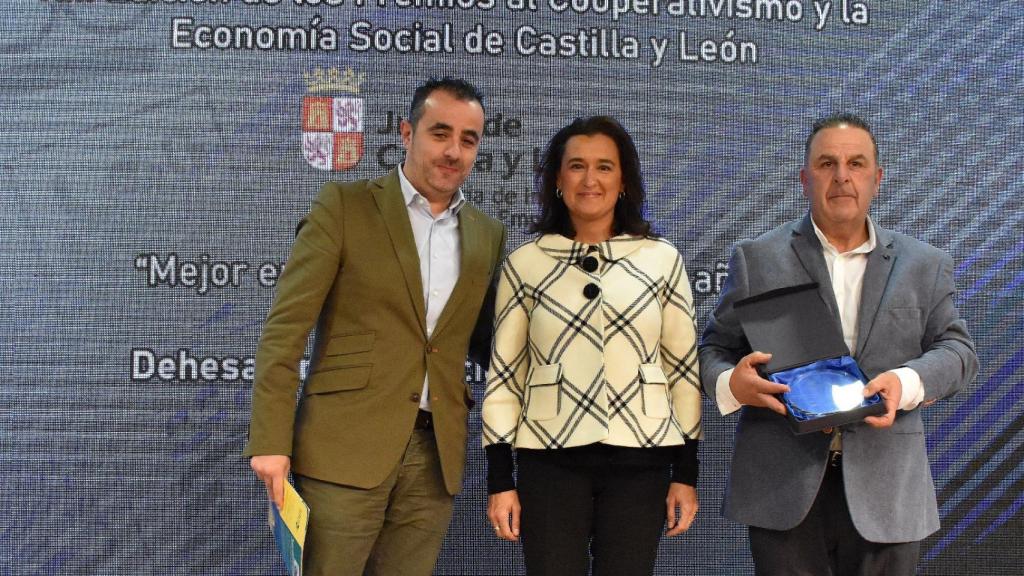 Premio a la mejor empresa cooperativa del año a «Dehesa Grande, S. Coop.».