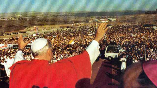 El Papa en Ávila durante su visita a la comunidad en 1982