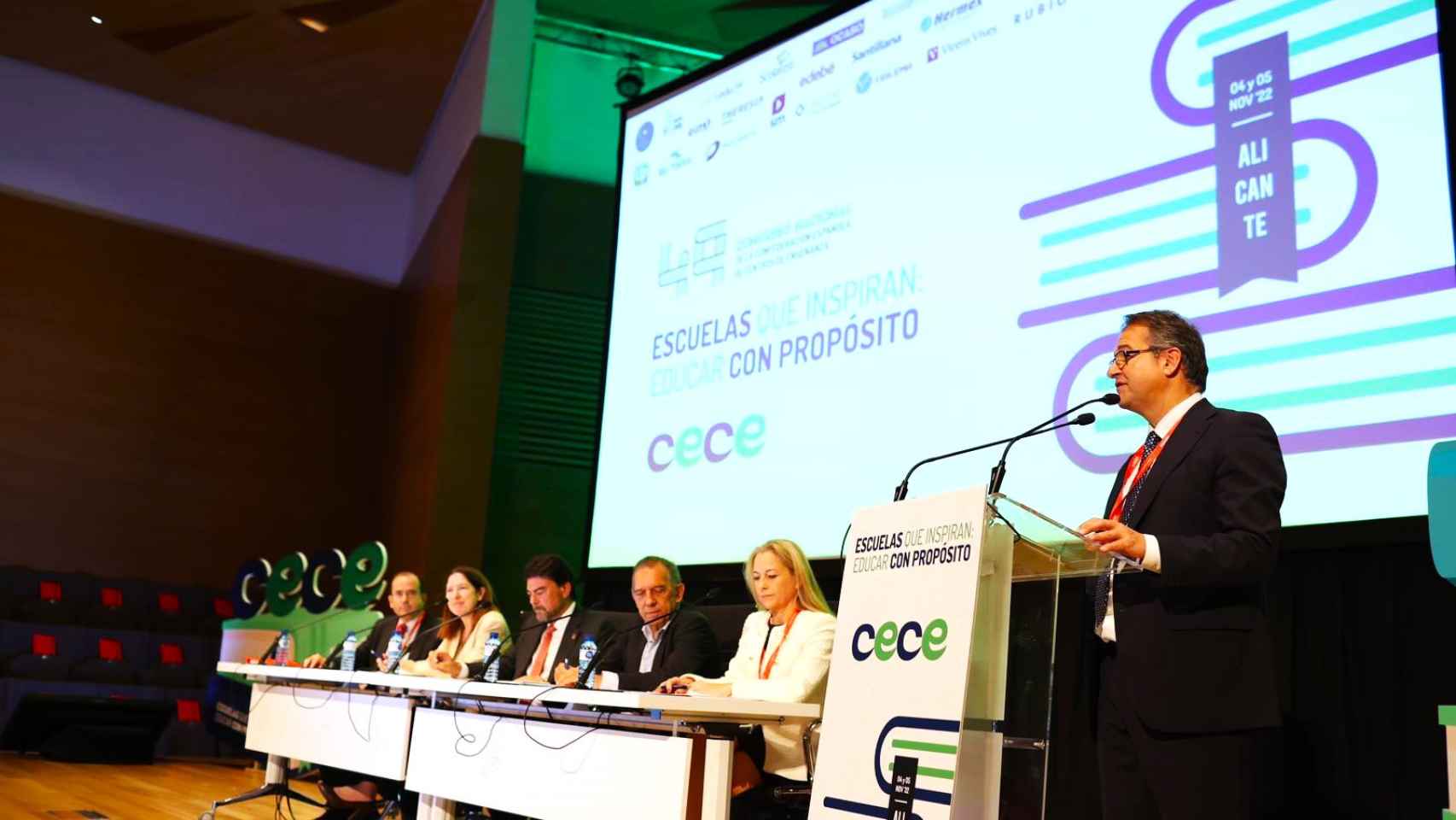 El congreso CECE se celebra en Alicante este viernes y sábado, en la imagen su inauguración.