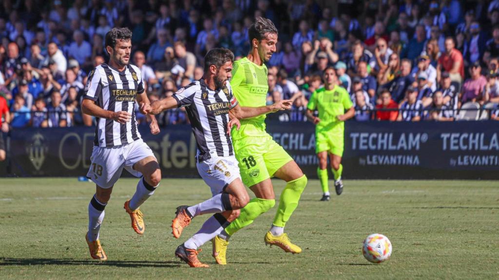 El Intercity cae ante el Castellón, líder de grupo.