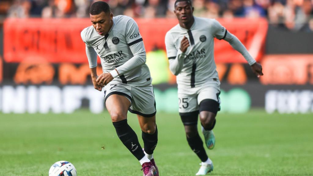 Mbappé, durante el partido frente al Lorient.