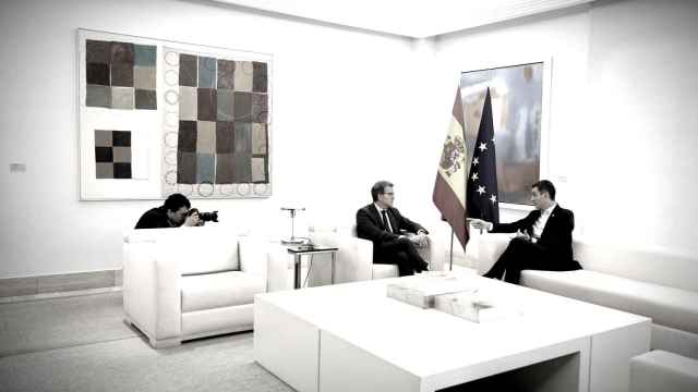 El presidente del Gobierno, Pedro Sánchez, y el líder de la oposición, Alberto Núñez Feijóo, dialogan sobre la renovación de los órganos judiciales.