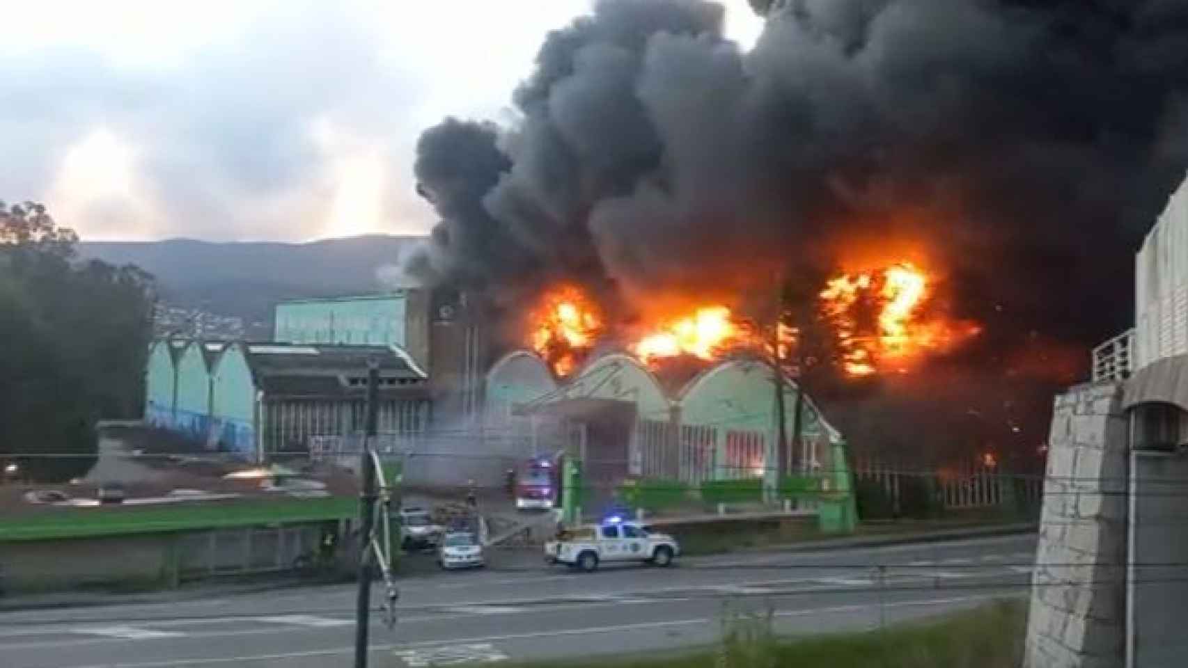 Incendio en Pontesa (Pontevedra).