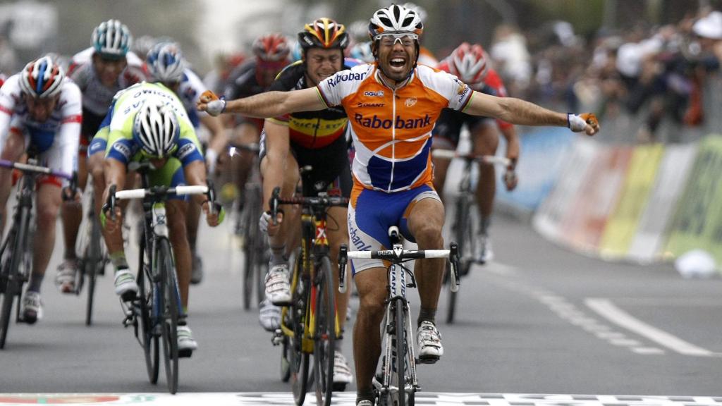 Óscar Freire celebra una de sus victorias.