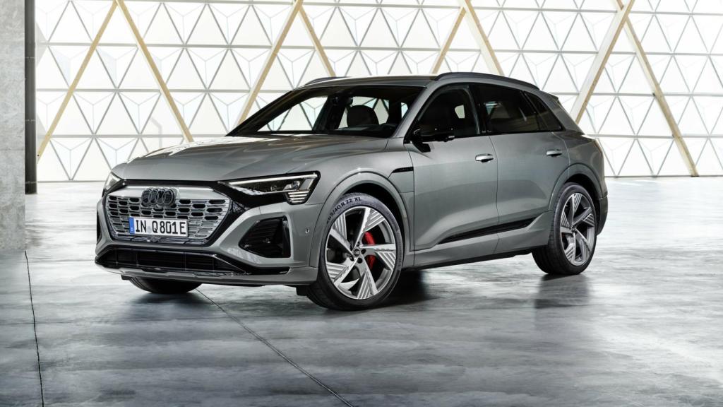 El Audi Q8 e-tron es el nuevo SUV eléctrico que sustituye al e-tron.